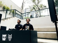 Dogz feat Dogs: Irmãos Lucas e Marcos, do projeto Dubdogz, fazem set especial para incentivar adoção de cachorros, em parceria com Zee.Dog