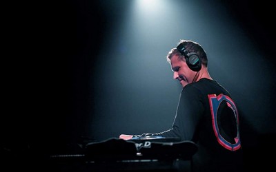 Kaskade vence batalha jurídica contra clube de Las Vegas e deve receber mais de 38 milhões de reais