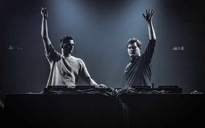 Shapov e Magnificence se unem para a collab “Unboring The Future”