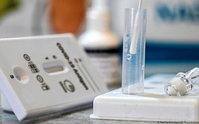 Alemanha planeja oferecer gratuitamente testes rápidos para a Covid-19