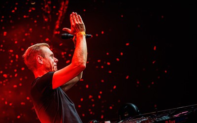 Armin van Buuren se mantém no Top 5 da DJ Mag por 20 anos