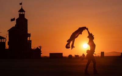 Burning Man altera tema da edição de 2021 para “The Great Unknown”