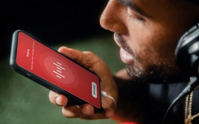 Deezer agora permite que usuários identifiquem músicas apenas cantarolando ou assobiando