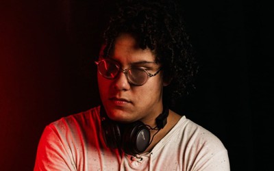 CAPSM, DJ e produtor com deficiência visual, apresenta live amanhã (11)
