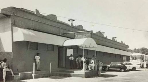 Sistema-x, faixada do clube que deu origem a data estadual - Créditos: Curitiba de Outro Tempo
