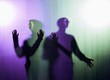 “Go”, canção de The Chemical Brothers, se torna um sucesso global 11 anos após seu lançamento original