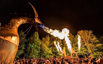Público compara Elements Festival 2021 à Fyre Festival após evento ser afetado por furacão