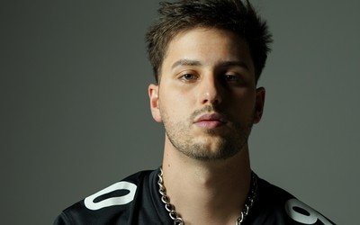 No topo do prédio mais alto da América do Sul, Annëto faz primeira gig internacional do ano