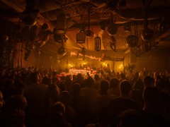 Safari Beach Jurerê reúne curadoria internacional em quatro datas de Carnaval à beira-mar