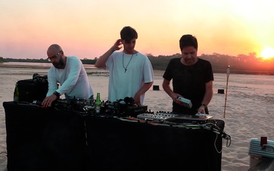 Em lives à beira do Rio das Mortes no Mato Grosso, Gui Boratto, Annëto e André Pulse mostram encontro de gerações da música eletrônica