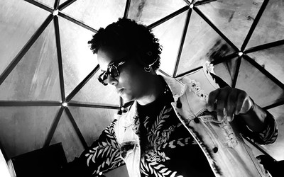 “A Quarta Dimensão”: quando a coletividade vira linguagem na Not Therapy