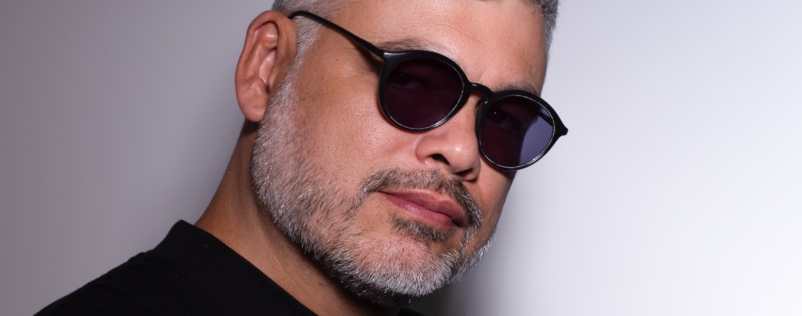 Leo Janeiro abre os caminhos para seu primeiro álbum de estúdio com EP que une a brisa carioca, jazz, disco e house