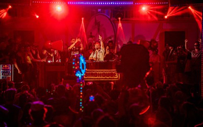 Entenda a forte relação de DJ Glen com a Dirtybird e sua influência para a vinda da gravadora ao Brasil