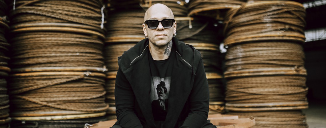 Suporte de lendas: Carl Craig e Moodymann tocam nova track do brasileiro White Sheep em três gigs pelo país