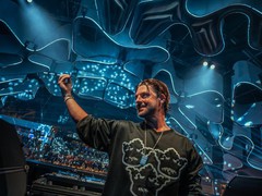 Ele está de volta! Axwell retorna ao Laroc Club no feriado de 1º de maio