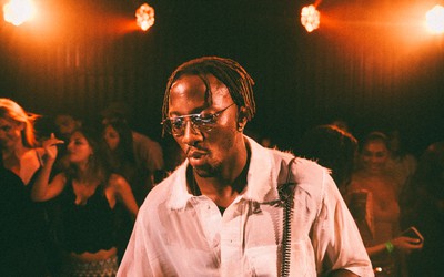 AMÉMÉ lança a track “Chulo” após temporada em Ibiza e se apresenta no Rio de Janeiro e em São Paulo em outubro