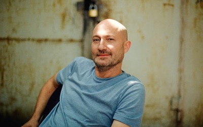 Paul Kalkbrenner anuncia turnê e exibições exclusivas do filme em que atuou