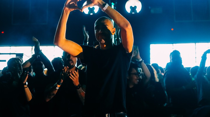 Patrice Bäumel no CAOS - Foto: @recreio.cc