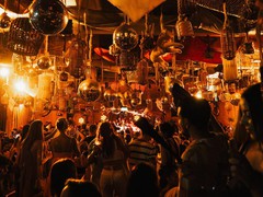 Safari Beach Jurerê destaca protagonismo feminino em festa com line-up formado apenas por mulheres neste sábado