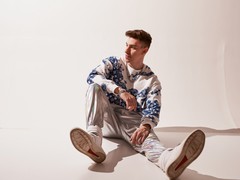 “Muda o peso, não o caminho”, revela Schutzer sobre estreia na gravadora de Martin Garrix e momento na carreira