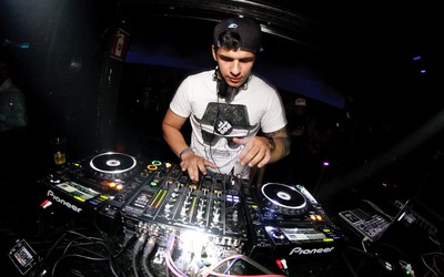Groove In retorna à Belo Horizonte nesta sexta-feira (29), ao som de Antdot e Slow Motion, na Casa de Eventos Odeon Hub, no antigo Cine Odeon