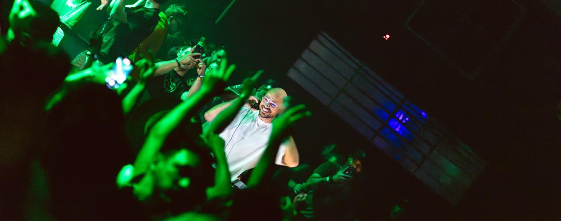 CAOS reabre após reforma com celebração de 50 anos de D-Nox