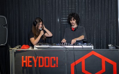 “Quebra-Cabeça”: HeyDoc! e Bia Lasmar lançam trilha sonora oficial da ExpoTEA, maior conferência de autismo do mundo