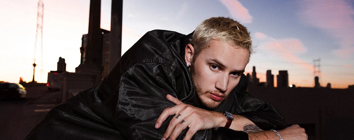 Mau P estreia no Laroc Guarujá como headliner do Réveillon 2027