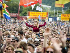 Glanstonbury cria primeiro espaço voltado SÓ para mulheres no festival!