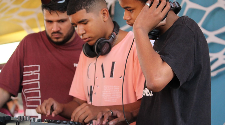 Oficina de DJ no Estrela Nova