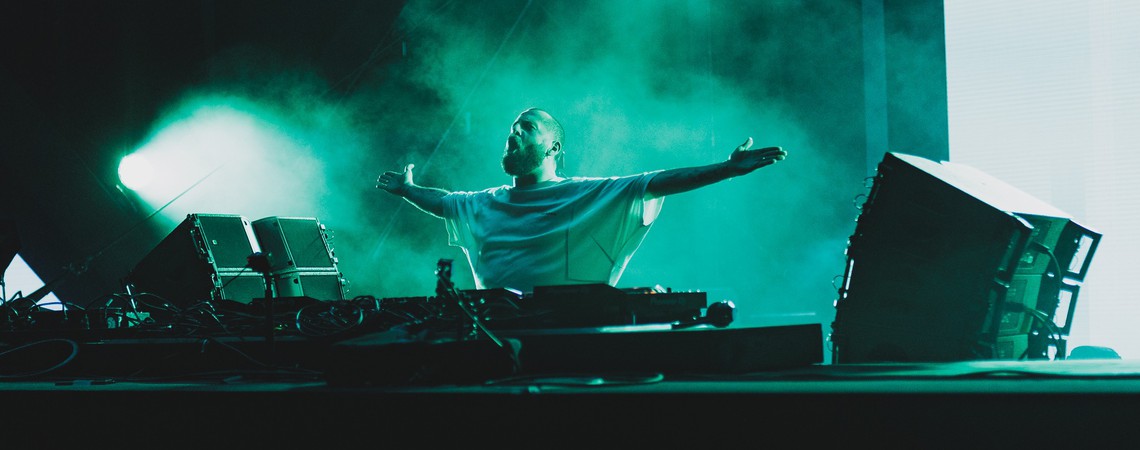 Elderbrook, um dos maiores nomes da música eletrônica britânica, aterrissa no Greenvalley em outubro