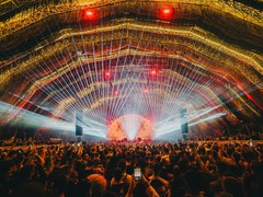 Surreal Park reúne grandes estrelas do cenário global para celebrar seus 4 anos, dia 29 de dezembro