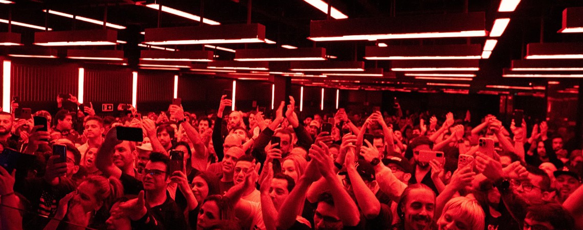 Brisotti, Greggio, Jessica Brankka e LIVV: saiba mais sobre as atrações do dia 24 no D-EDGE SP