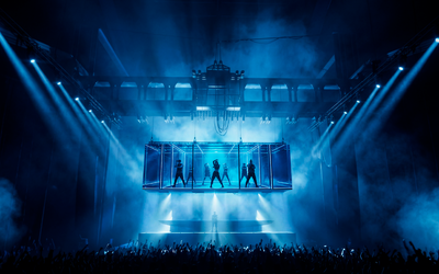 Alok sobe ao palco com sua família e leva o público à origem de sua história em prévia de “Rave The World” no Greenvalley