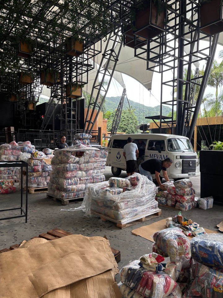 Alimentos arrecadados  pelo Greenvalley com o Ingresso Social no dia 28 de fevereiro / Créditos: Divulgação