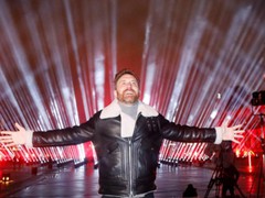 David Guetta pede que as pessoas tomem a vacina contra Covid-19