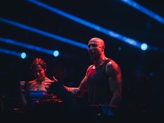 Binaryh resgata cultura clubber com All Night Long
