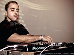 Com “My Bass”, Krishna Baby retorna à ElectroBreakz em sequência de lançamentos homenageando Smutty and Funky