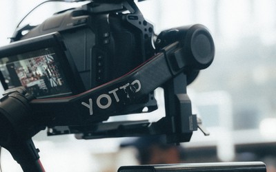 Referência no audiovisual da música eletrônica, Agência Yotto abre 2026 com mais de 20 eventos neste Carnaval